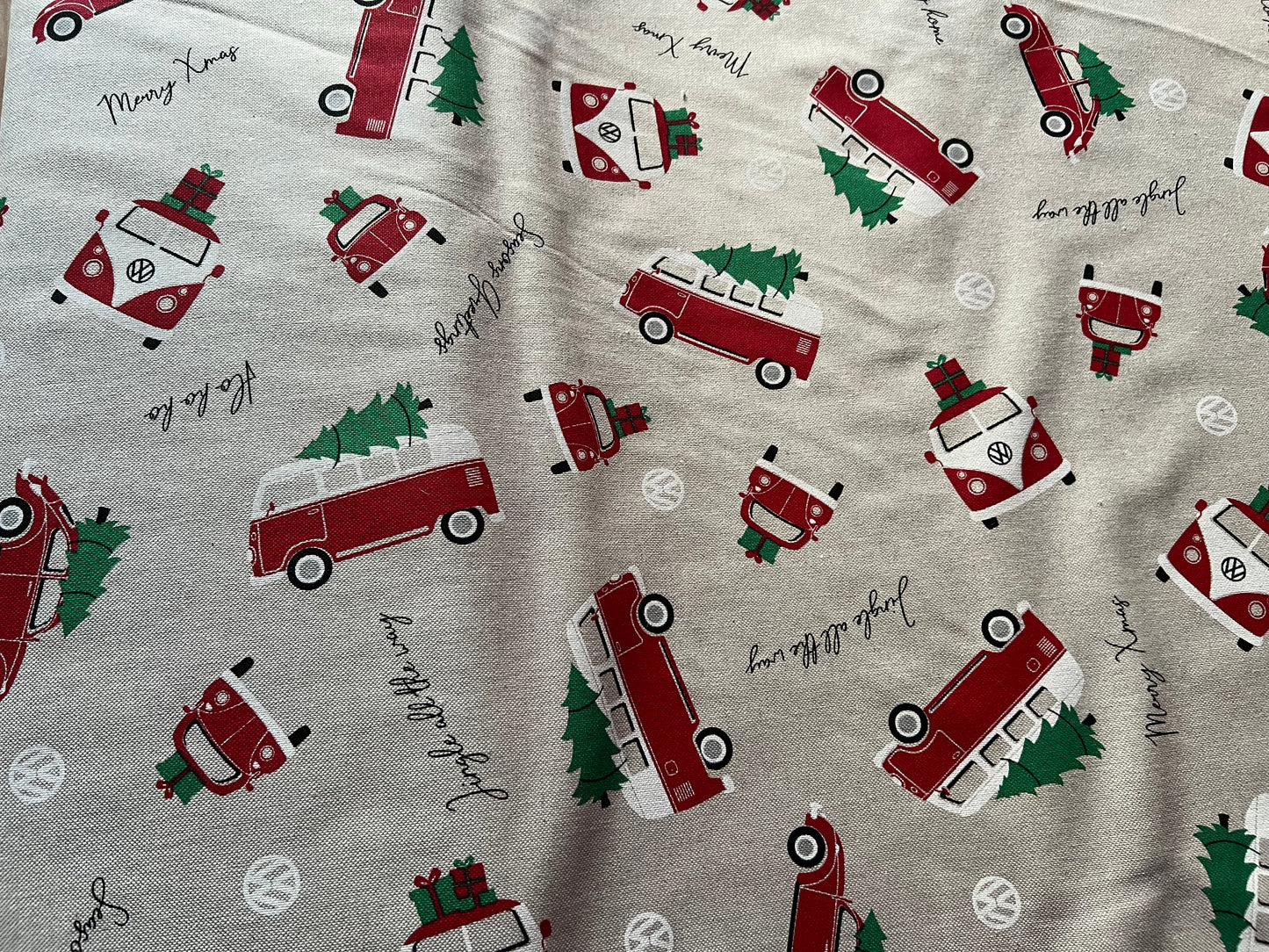 Dekostoff "VW Bus Weihnachten"