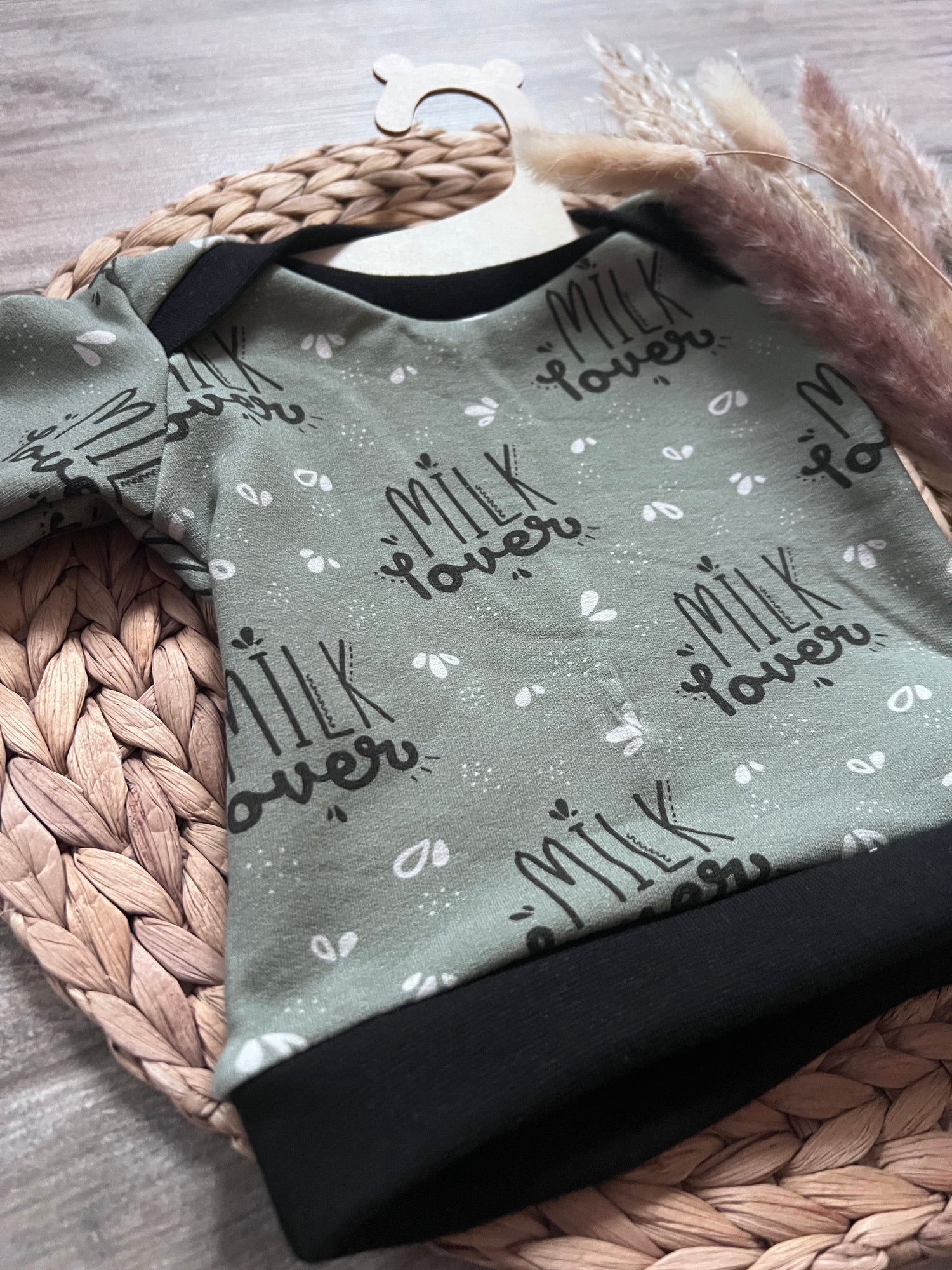 Pullover mit amerikanischen Halsausschnitt