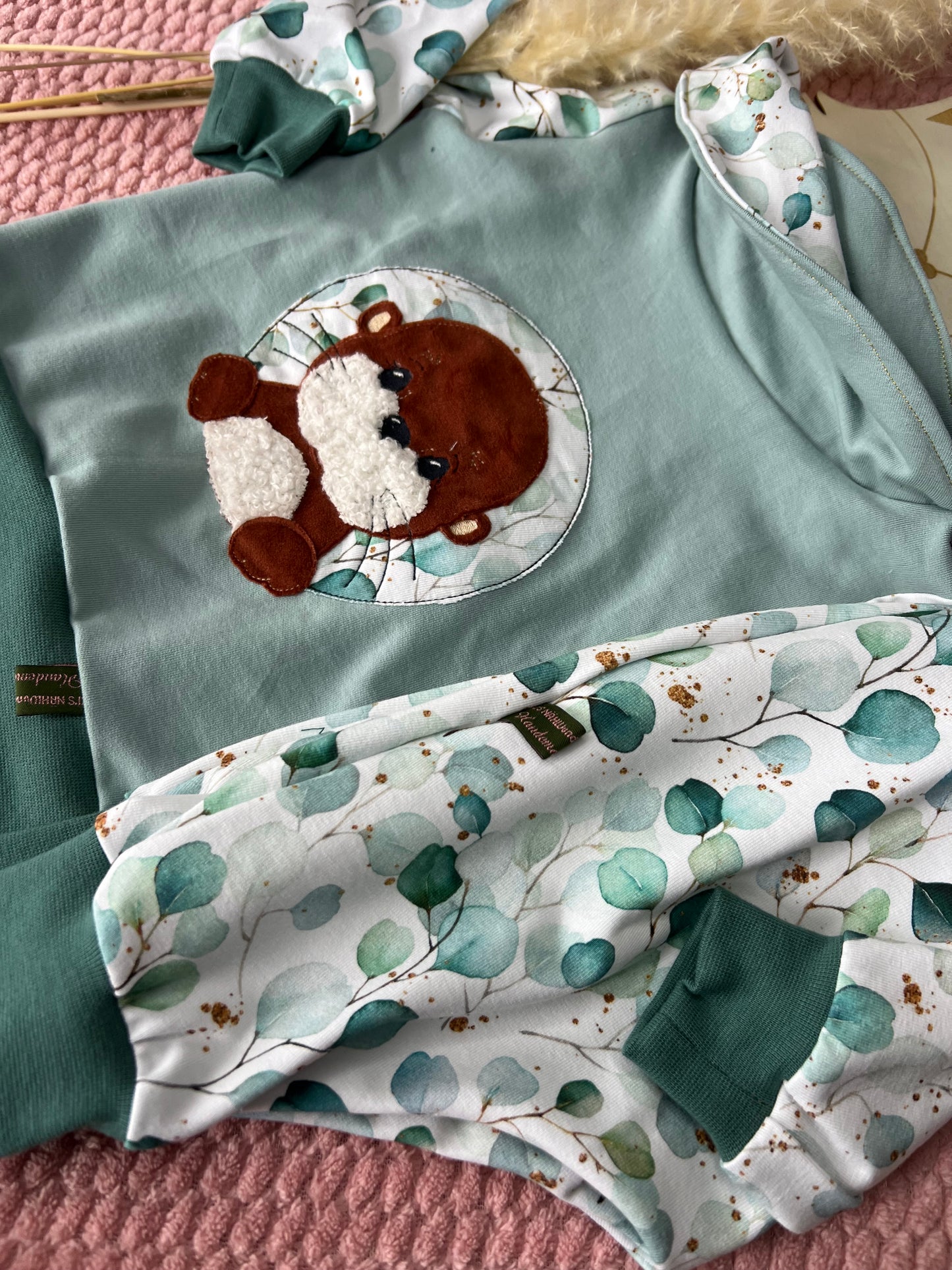 Set Hoodie & Pumphose Eukalyptus mit Otter