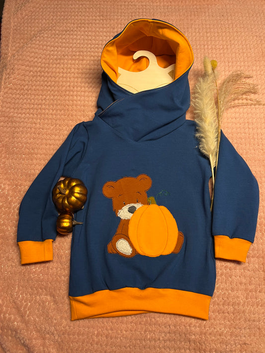 Hoodie Bär mit Kürbis