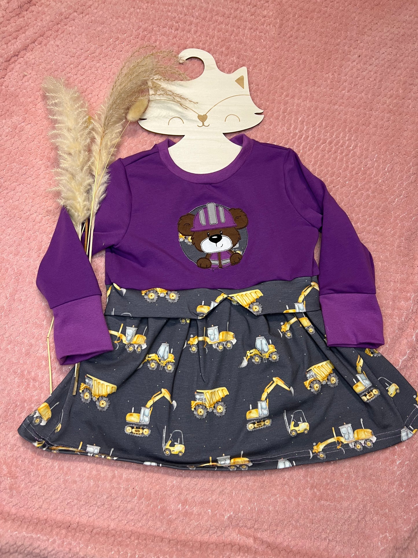 Girly Sweater Baustellenbär